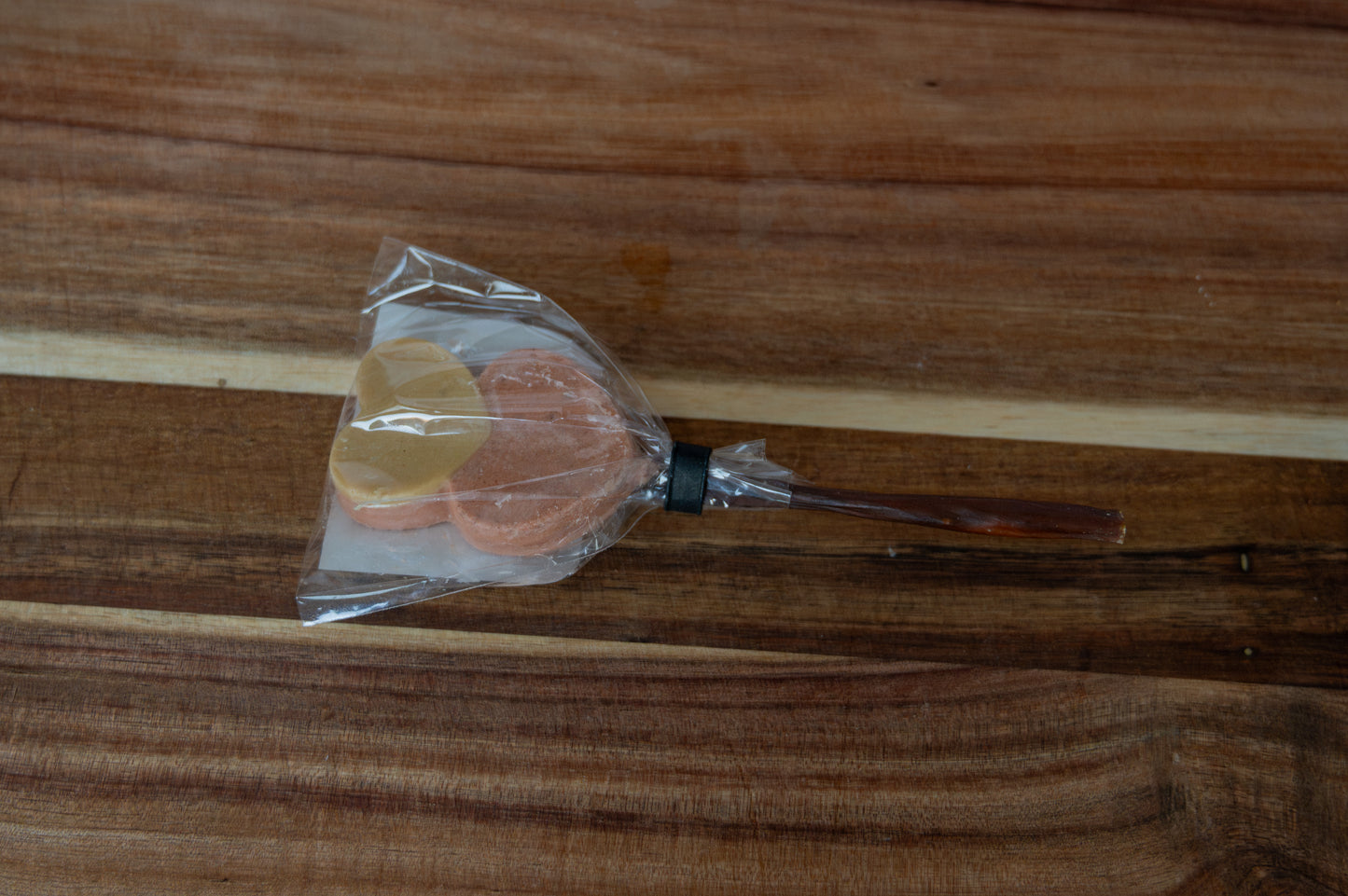 Poultry & Salmon Heart Lolly